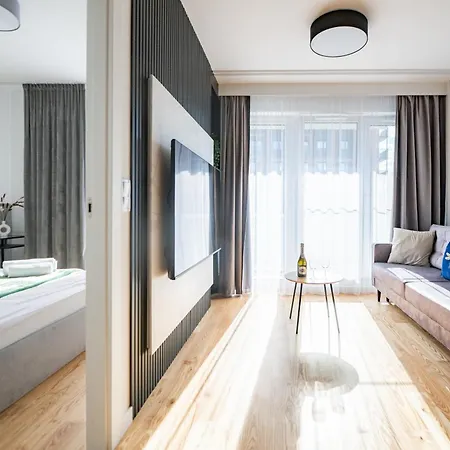 アパート Port Popowice -darmowy Garaz I Rowery - Meldunki 24na7 - Tramwajem 15 Min Do Rynku ヴロツワフ