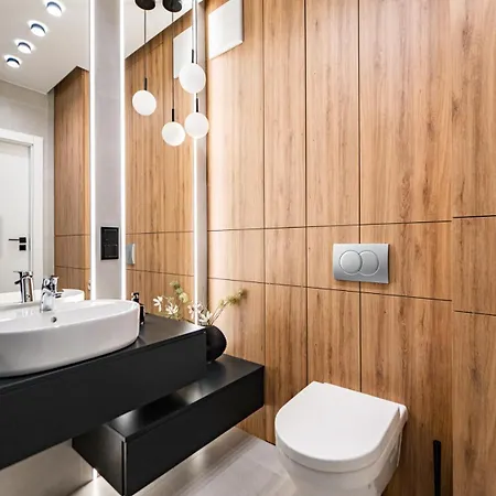 Port Popowice -darmowy Garaz I Rowery - Meldunki 24na7 - Tramwajem 15 Min Do Rynku アパート