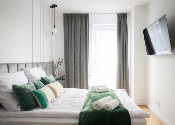 Port Popowice -darmowy Garaz I Rowery - Meldunki 24na7 - Tramwajem 15 Min Do Rynku Vratislav