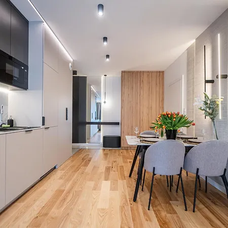 Port Popowice -darmowy Garaz I Rowery - Meldunki 24na7 - Tramwajem 15 Min Do Rynku Appartement